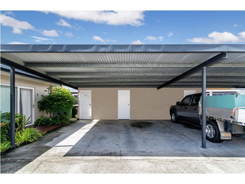 4/4 Golden Grove Drive, Bentley Park QLD 4869