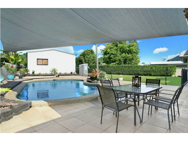 2 Adam Drive, Brinsmead QLD 4870