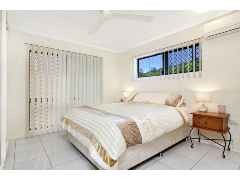 2 Adam Drive, Brinsmead QLD 4870