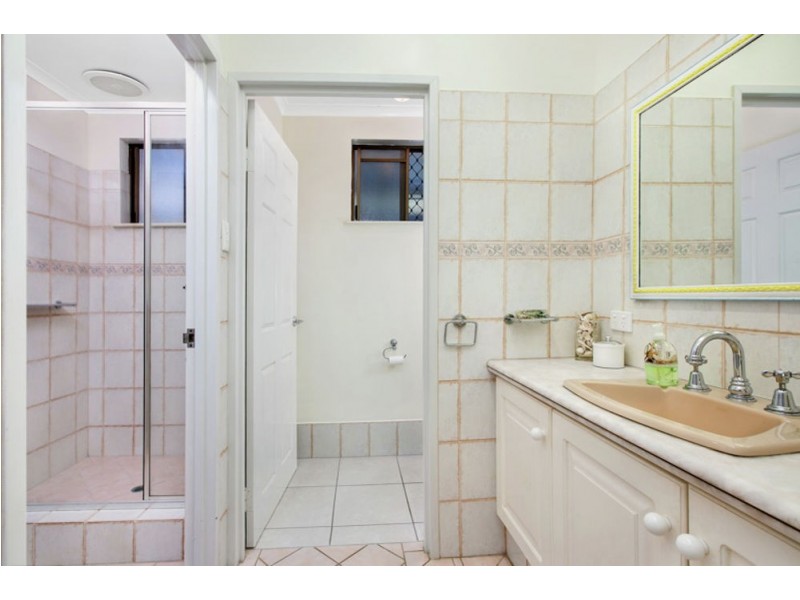 2 Adam Drive, Brinsmead QLD 4870