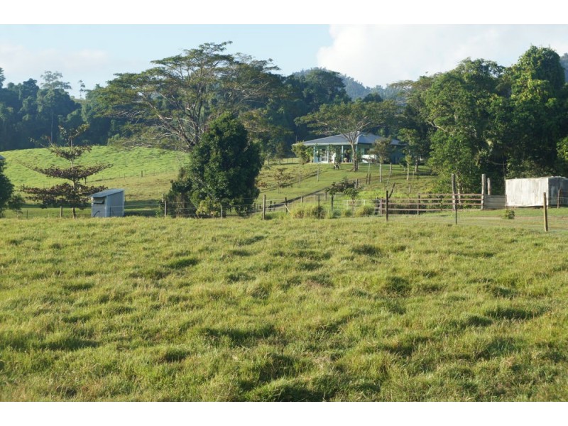 83 Knust Road, Woopen Creek QLD 4871