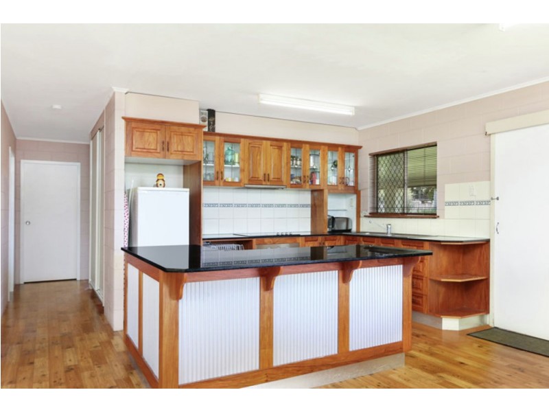 17 Jirrima Street, Woree QLD 4868