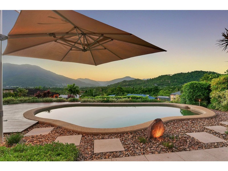 5 Mist Green Close, Brinsmead QLD 4870