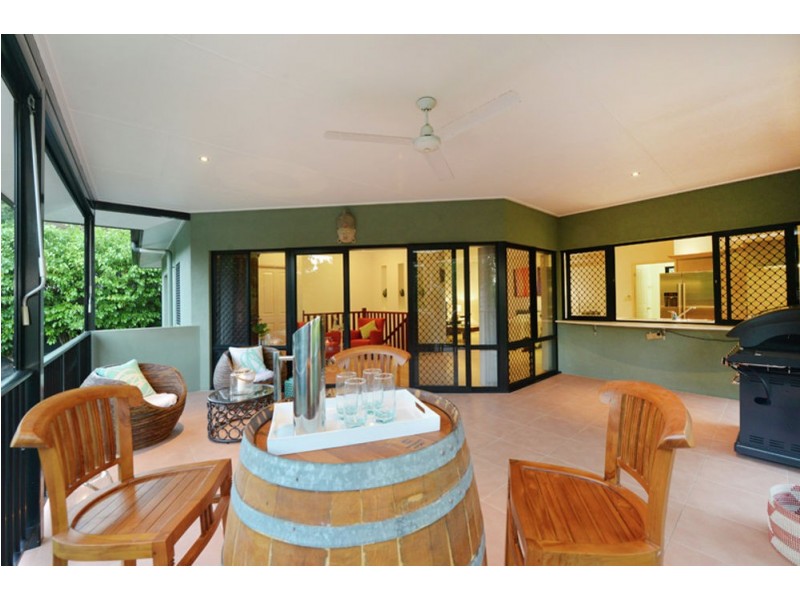 6 Grace Close, Whitfield QLD 4870