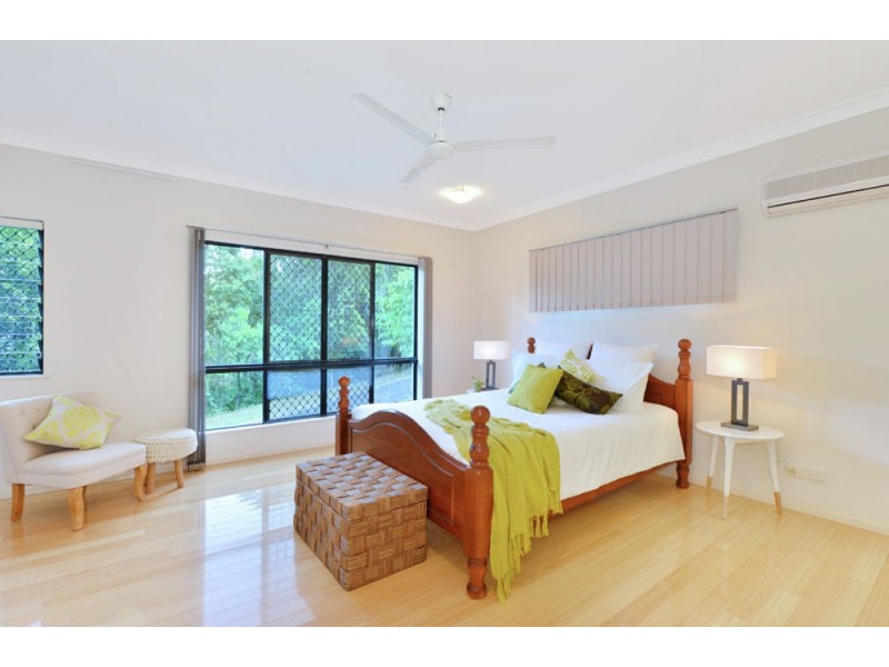 6 Grace Close, Whitfield QLD 4870