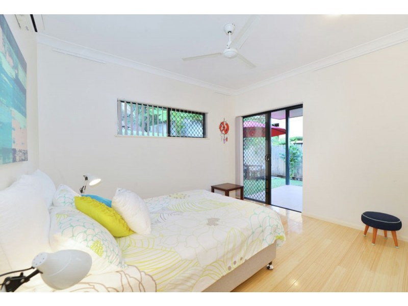 6 Grace Close, Whitfield QLD 4870