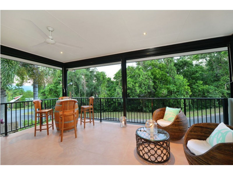 6 Grace Close, Whitfield QLD 4870