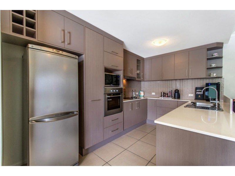 214/26 Veivers Road, Palm Cove QLD 4879