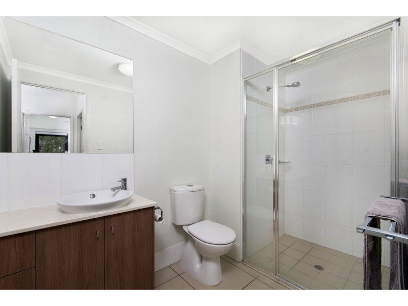 214/26 Veivers Road, Palm Cove QLD 4879