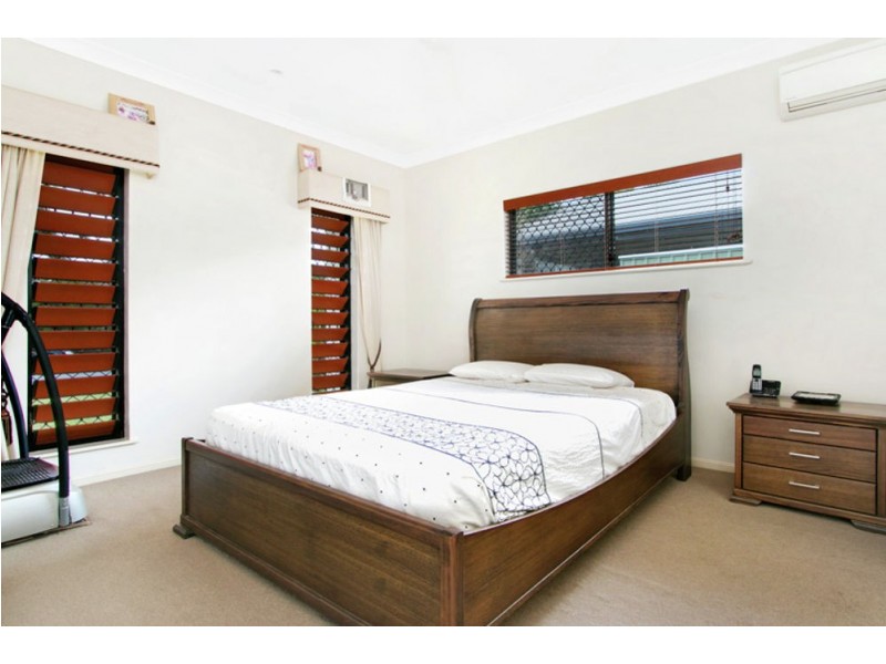 10 Hockey Avenue, Smithfield QLD 4878