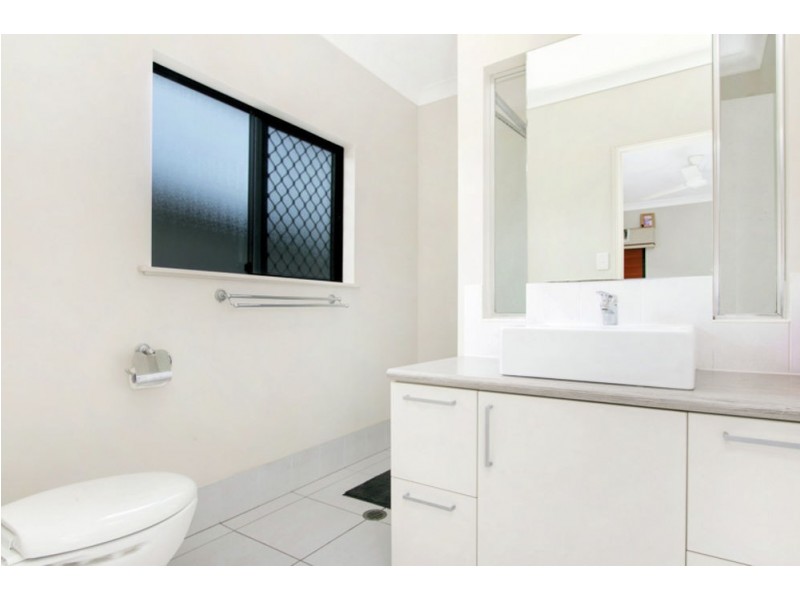 10 Hockey Avenue, Smithfield QLD 4878