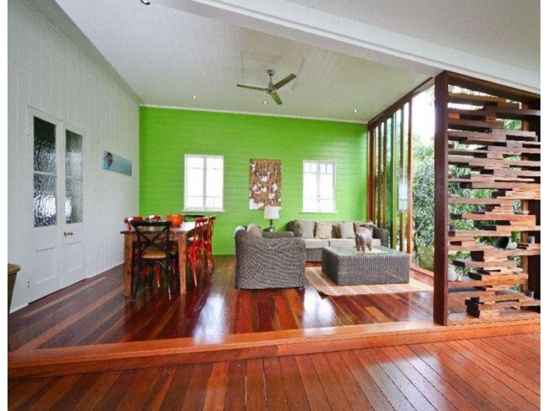 263 McLeod Street, Cairns North QLD 4870