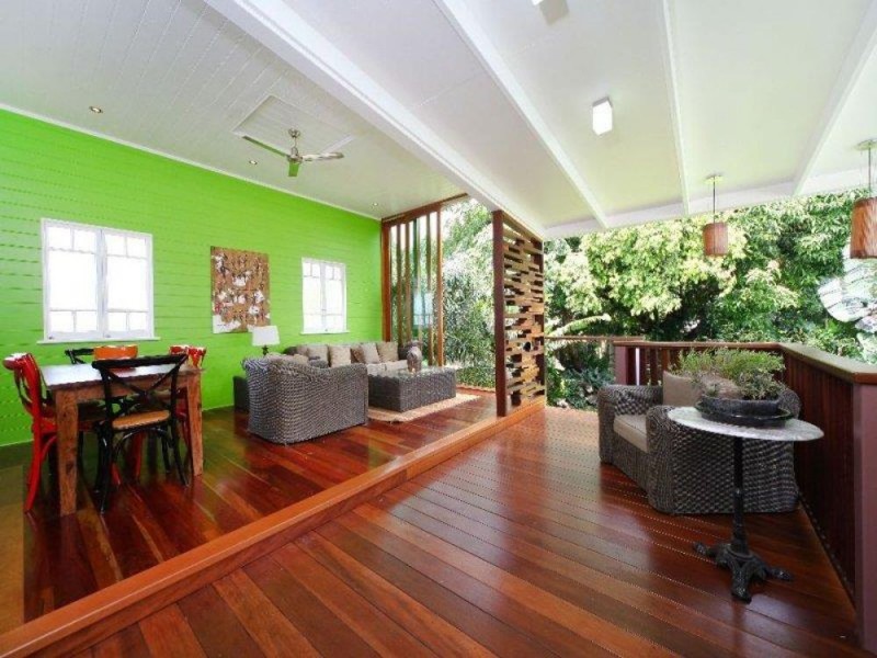 263 McLeod Street, Cairns North QLD 4870