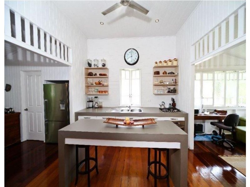 263 McLeod Street, Cairns North QLD 4870