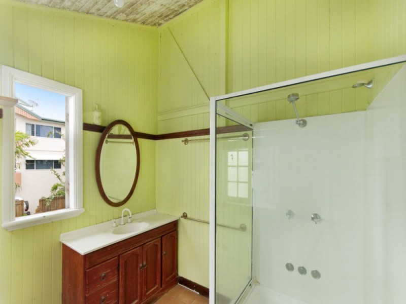 307 Lake Street, Cairns North QLD 4870