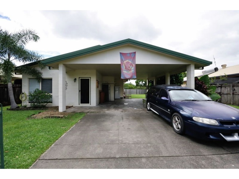4 Harlequin Street, White Rock QLD 4868
