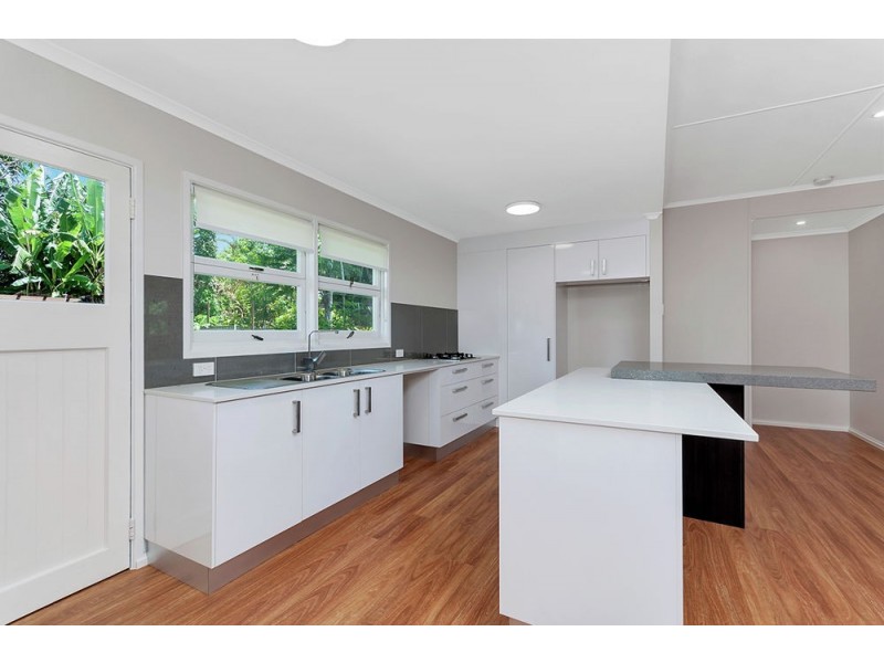 15 Friend Street, Edge Hill QLD 4870
