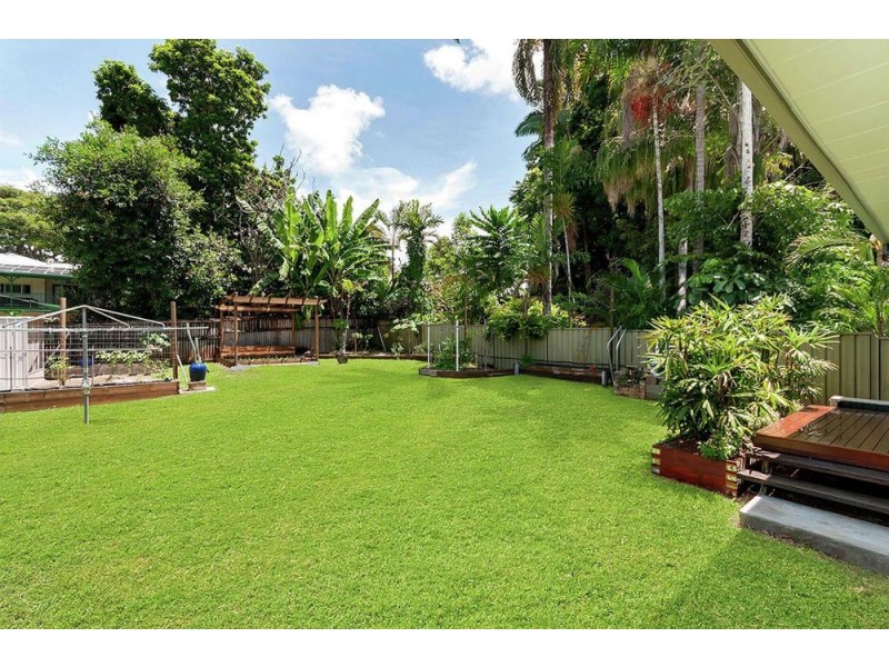 15 Friend Street, Edge Hill QLD 4870