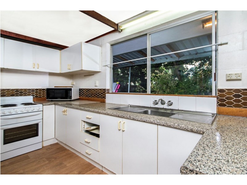 78 Veivers Road, Palm Cove QLD 4879