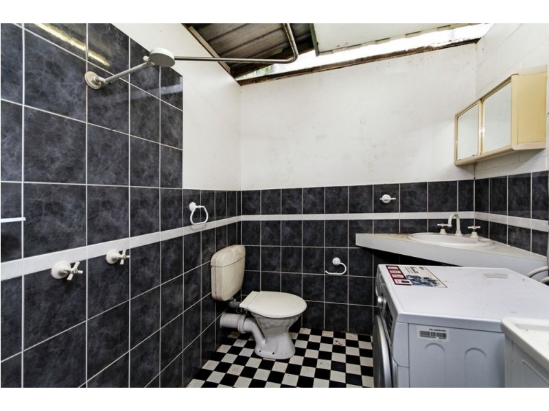 78 Veivers Road, Palm Cove QLD 4879