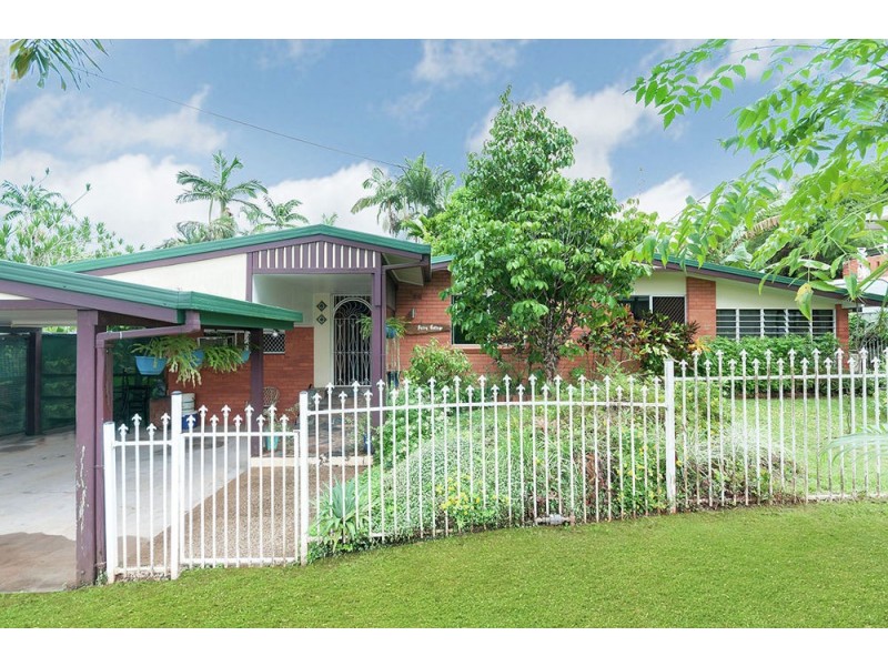 35 Junction Street, Edge Hill QLD 4870