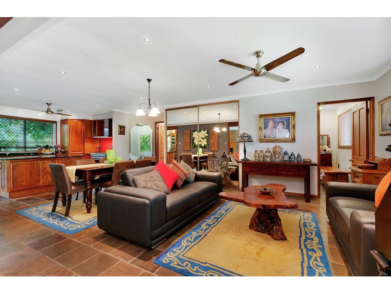 35 Junction Street, Edge Hill QLD 4870