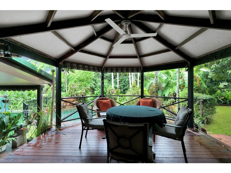 35 Junction Street, Edge Hill QLD 4870