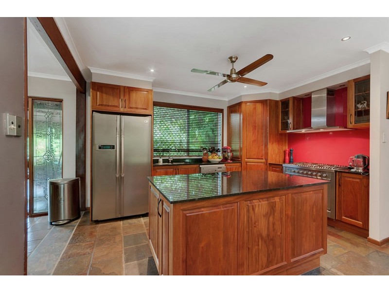 35 Junction Street, Edge Hill QLD 4870