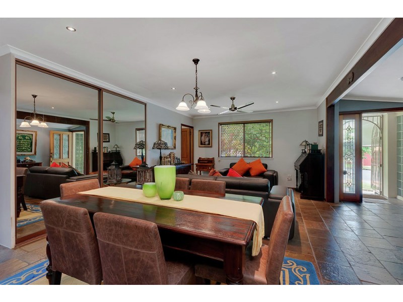 35 Junction Street, Edge Hill QLD 4870