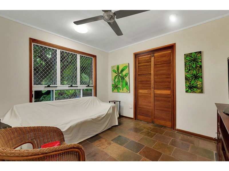 35 Junction Street, Edge Hill QLD 4870