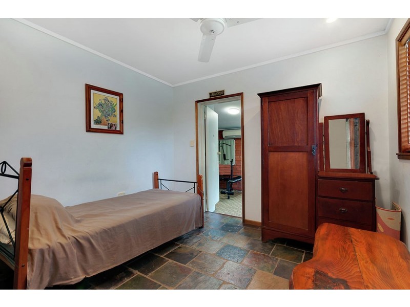 35 Junction Street, Edge Hill QLD 4870