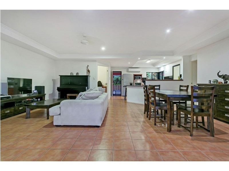 74 Stanton Road, Smithfield QLD 4878