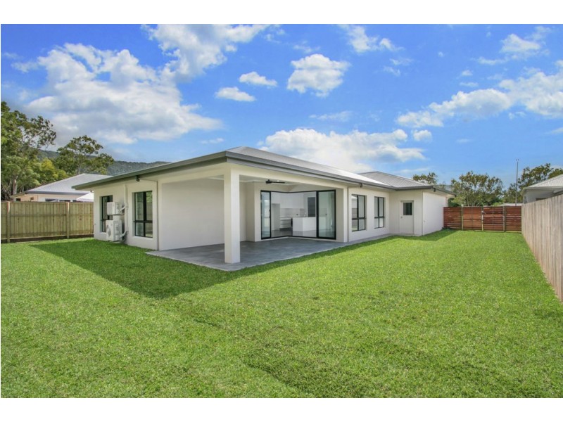 11 Leonard Street, Kewarra Beach QLD 4879