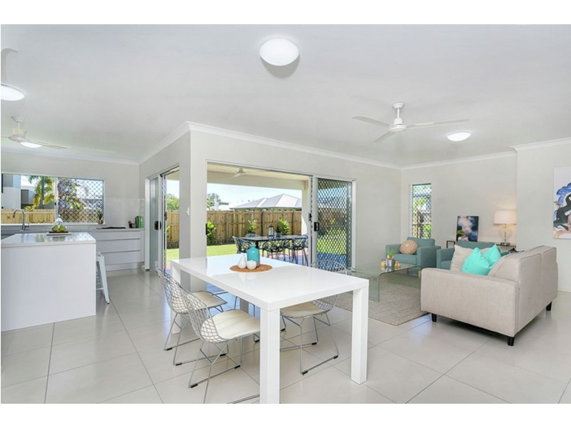 17 Foxville Circuit, Trinity Park QLD 4879