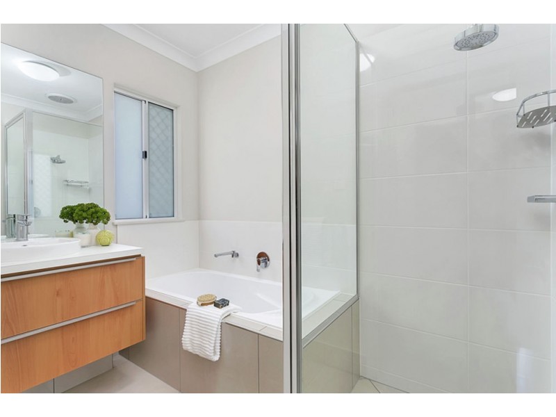 17 Foxville Circuit, Trinity Park QLD 4879