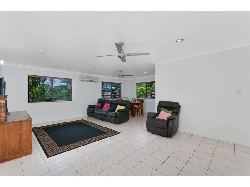 9 Clemson Avenue, Edge Hill QLD 4870