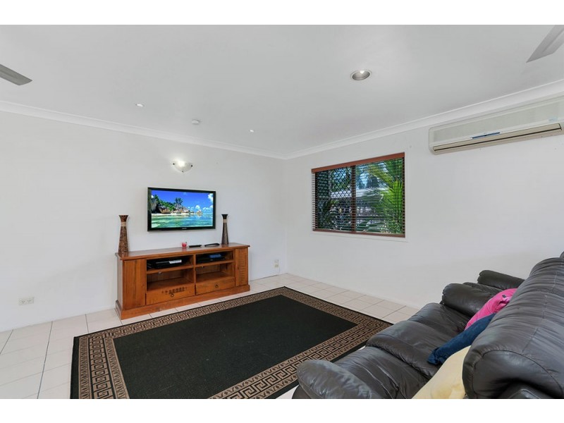 9 Clemson Avenue, Edge Hill QLD 4870