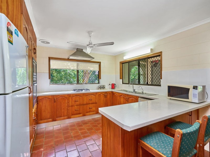 2 Cantal Close, Smithfield QLD 4878