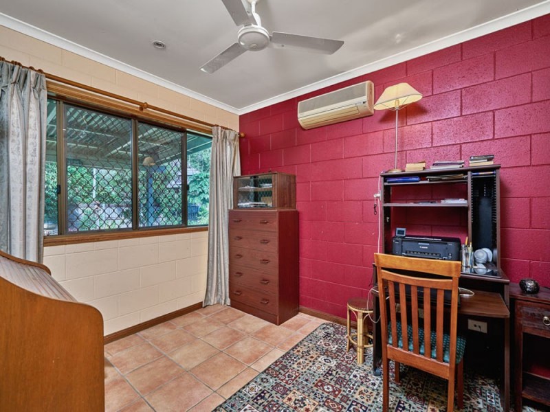 2 Cantal Close, Smithfield QLD 4878