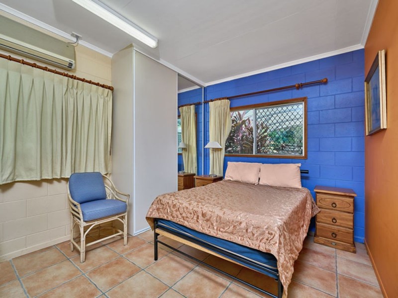 2 Cantal Close, Smithfield QLD 4878