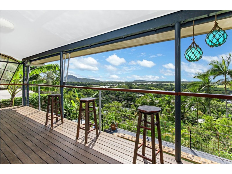 17 Bena Street, Smithfield QLD 4878