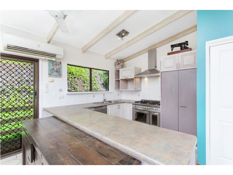 17 Bena Street, Smithfield QLD 4878