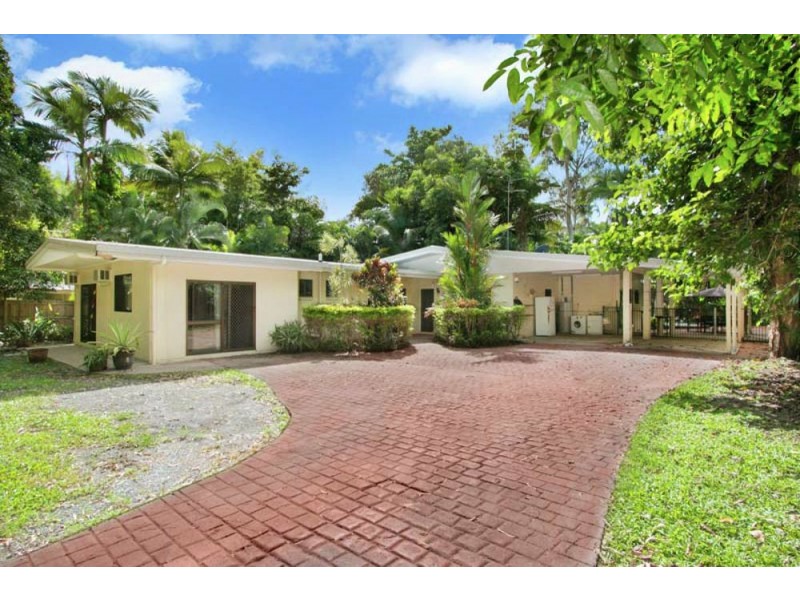 9-11 Griffiths Street, Manoora QLD 4870