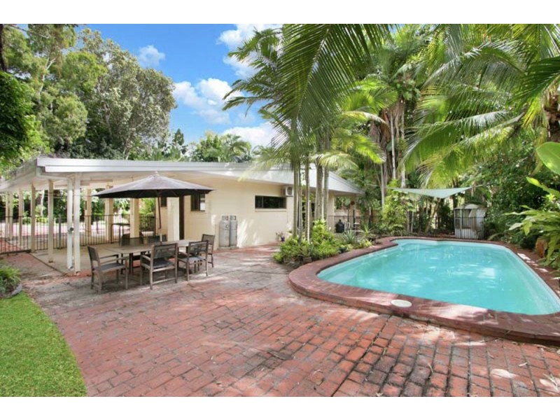 9-11 Griffiths Street, Manoora QLD 4870