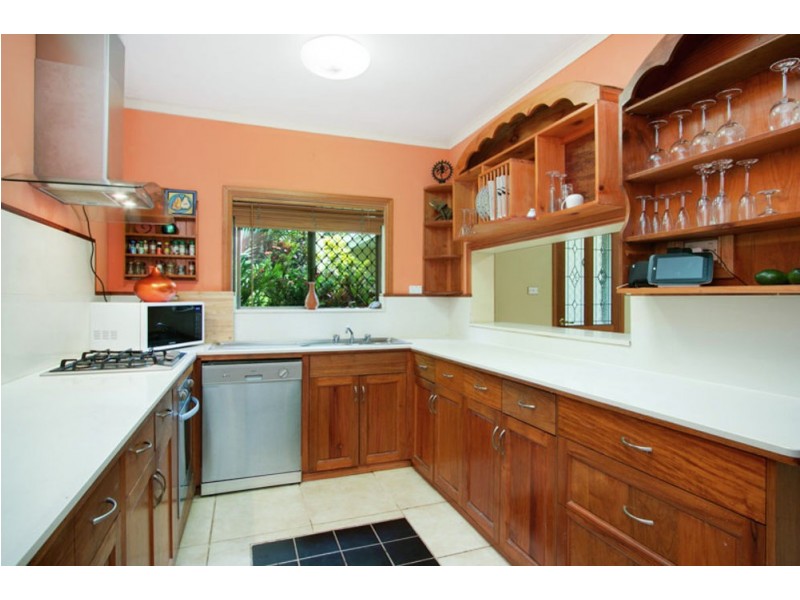 9-11 Griffiths Street, Manoora QLD 4870