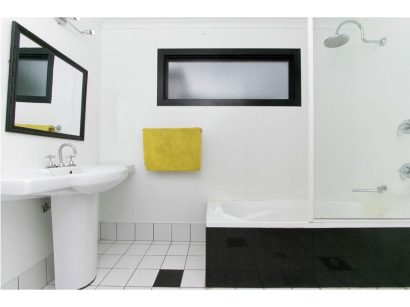 28 Loeven Street, Parramatta Park QLD 4870