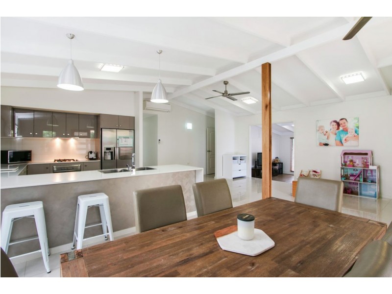 31 Amethyst Street, Bayview Heights QLD 4868