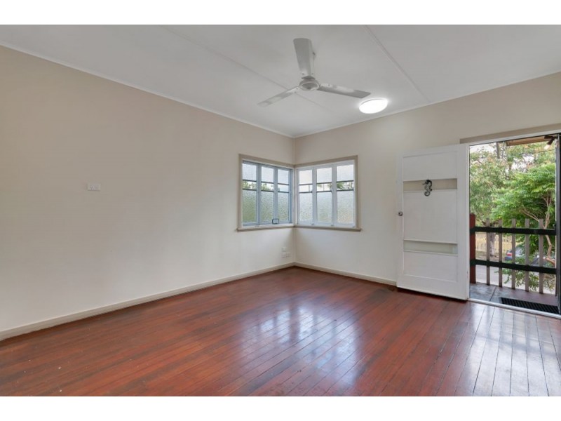16 Harris Street, Parramatta Park QLD 4870