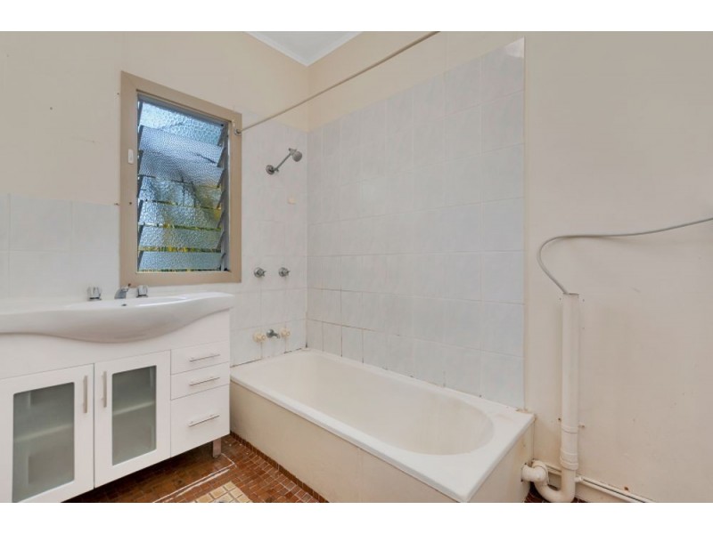 16 Harris Street, Parramatta Park QLD 4870