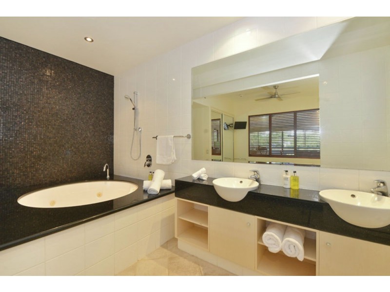 30/26-30 Macrossan Street, Port Douglas QLD 4877